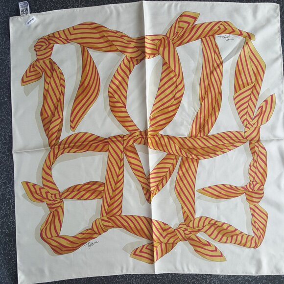 TOTEME !  100% Silk Scarf With knotted Monogram (57X57CM) - Picture 10 of 10